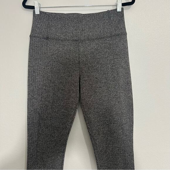 Athleta Delancey Herringbone Tight Abalone
Grey Travel #487663 Size Medium - Picture 4 of 11